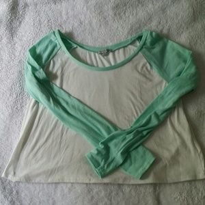 Soft Longsleeve Crop Top